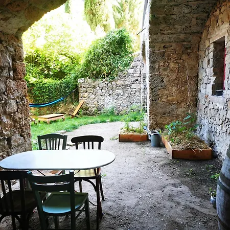 Les Sources / Chez Léa