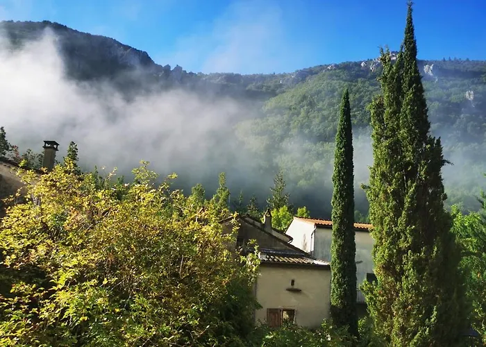 Les Sources / Chez Lea Molières-Cavaillac